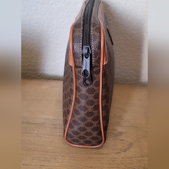 CELINE Prestine Condition Pouch - Picture 5 of 8